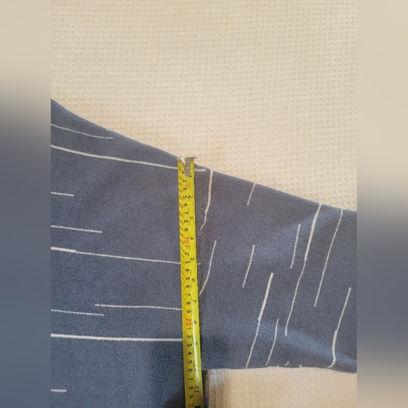 Bloomchic Blue Striped Men's Sweater - Picture 11 of 12